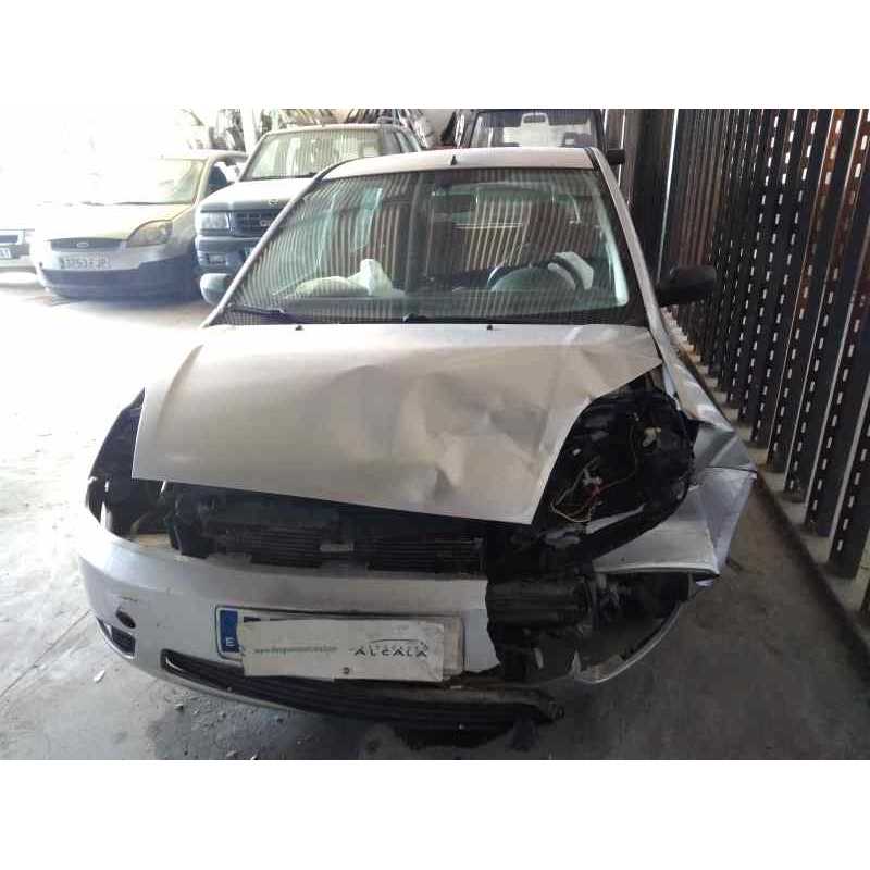 ford fiesta (cbk) del año 2004