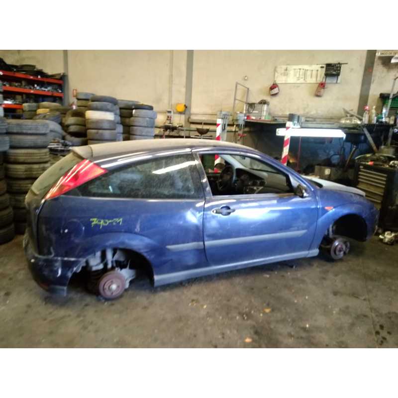 ford focus berlina (cak) del año 2001