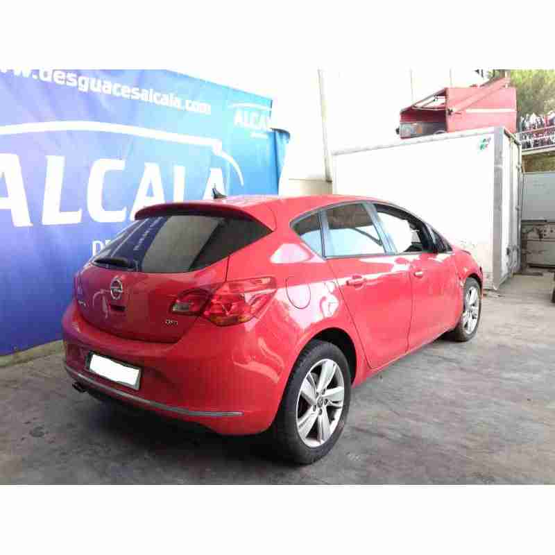 opel astra j lim. del año 2015