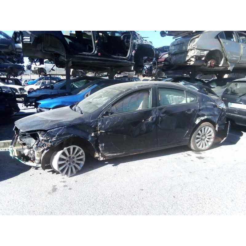 opel insignia berlina del año 2011