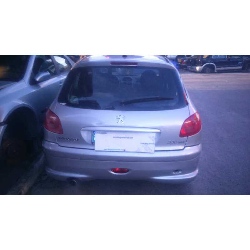 peugeot 206 berlina del año 2005