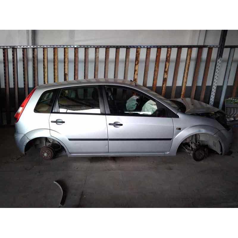 ford fiesta (cbk) del año 2004