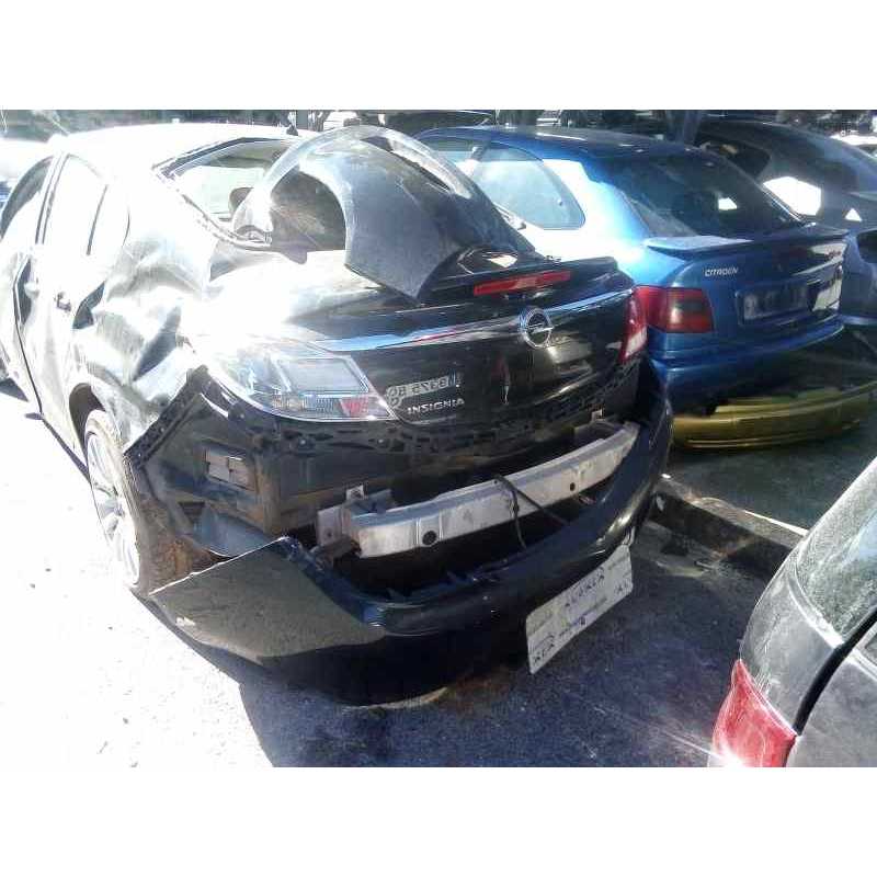 opel insignia berlina del año 2011