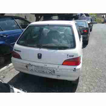 PEUGEOT 106 (S2) de desguace