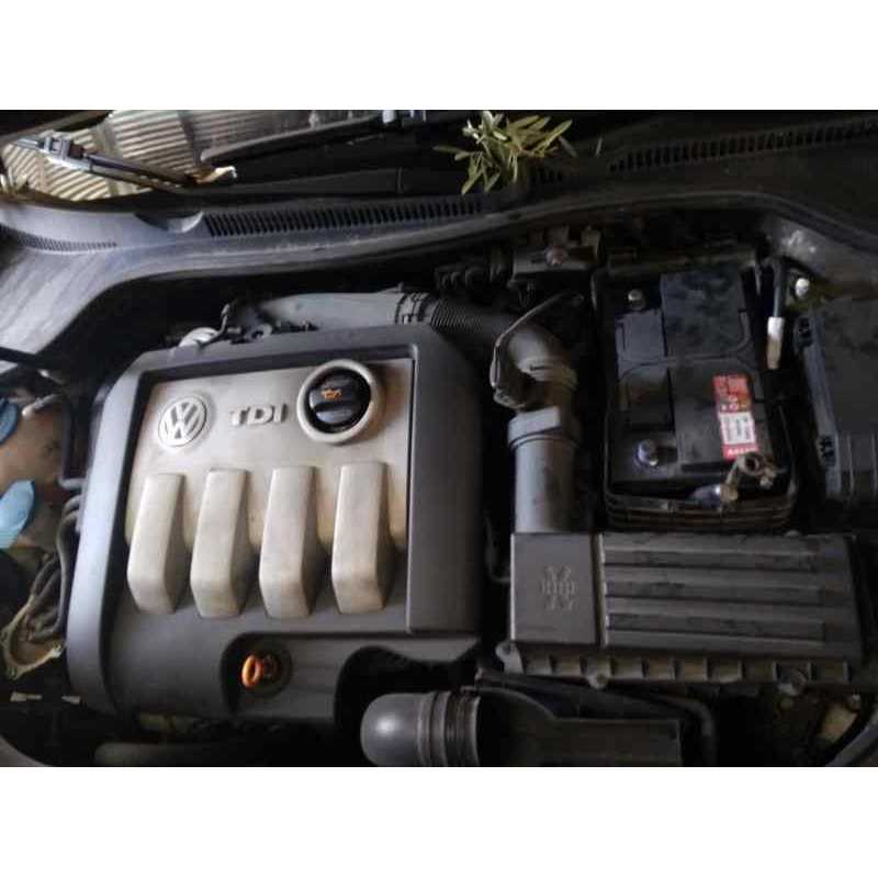 volkswagen golf v berlina (1k1) del año 2004