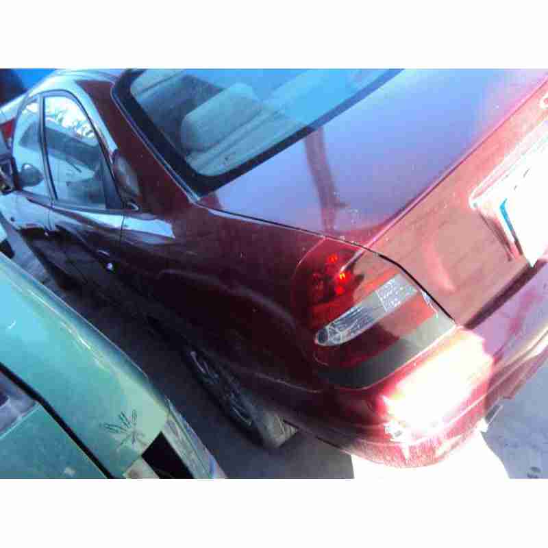 daewoo nubira berlina del año 2001