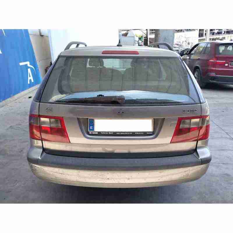 saab 9-5 berlina del año 2002