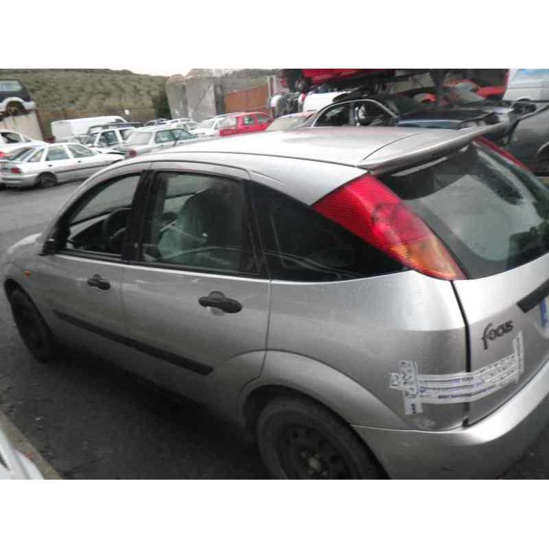 ford focus berlina (cak) del año 1998