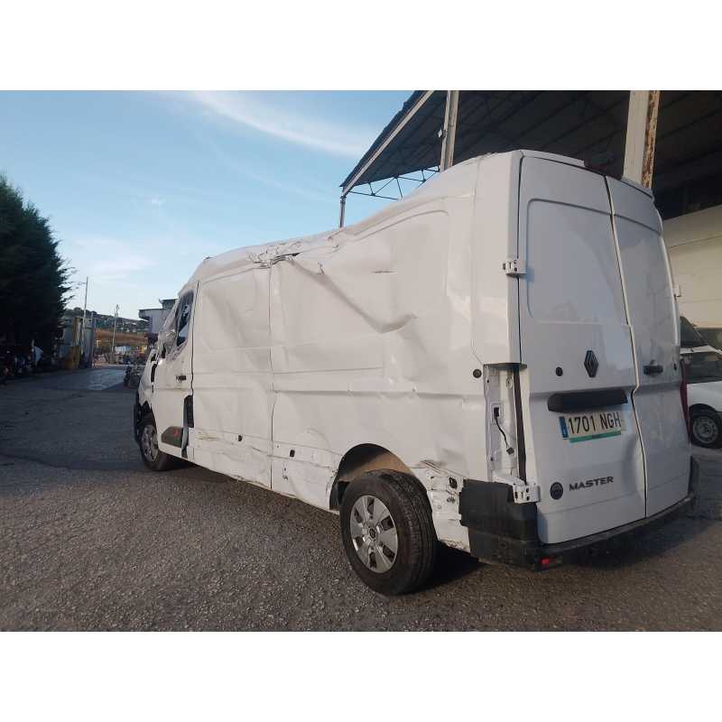 renault master del año 2025