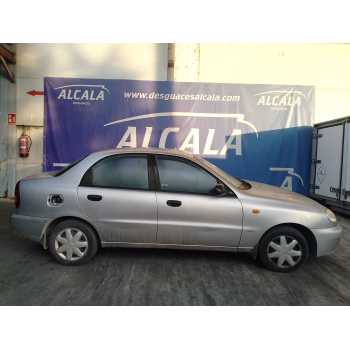 DAEWOO LANOS Sedán (KLAT)