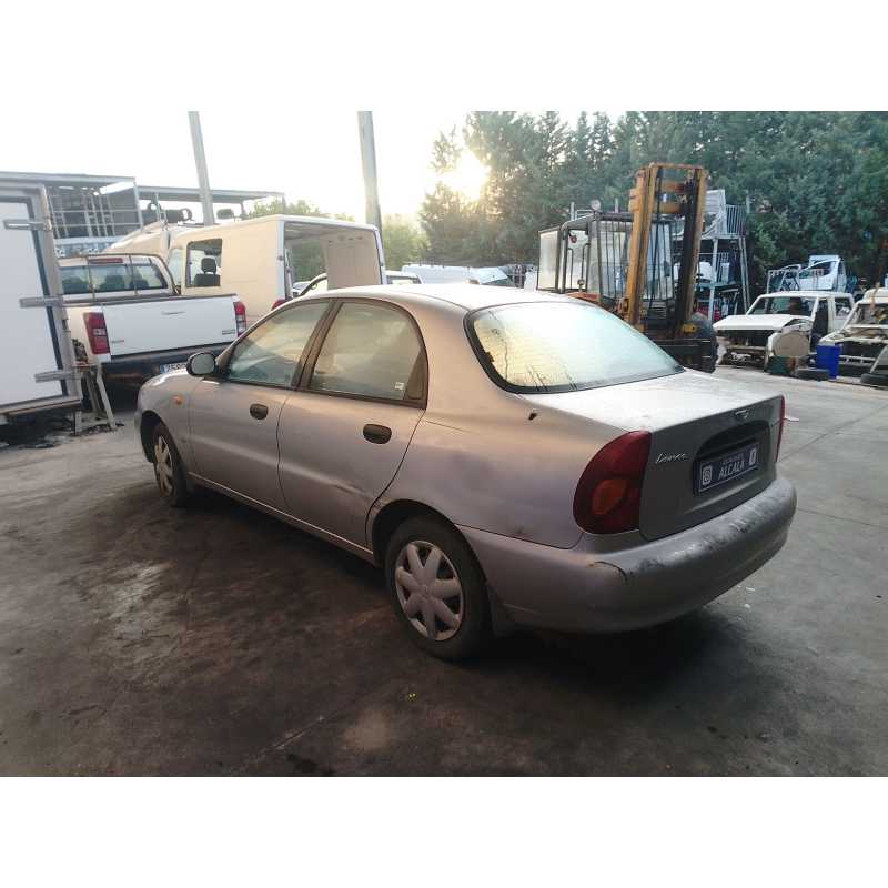daewoo lanos sedán (klat) del año 2002