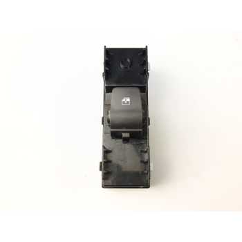 MANDO ELEVALUNAS DELANTERO DERECHO 93581G3010 