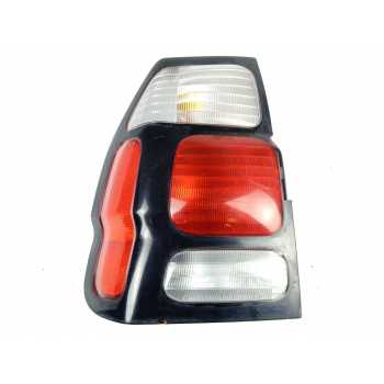 PILOTO TRASERO IZQUIERDO 8330A059 