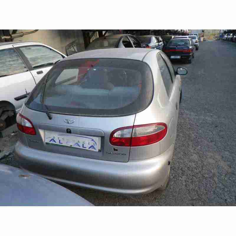 daewoo lanos del año 2000