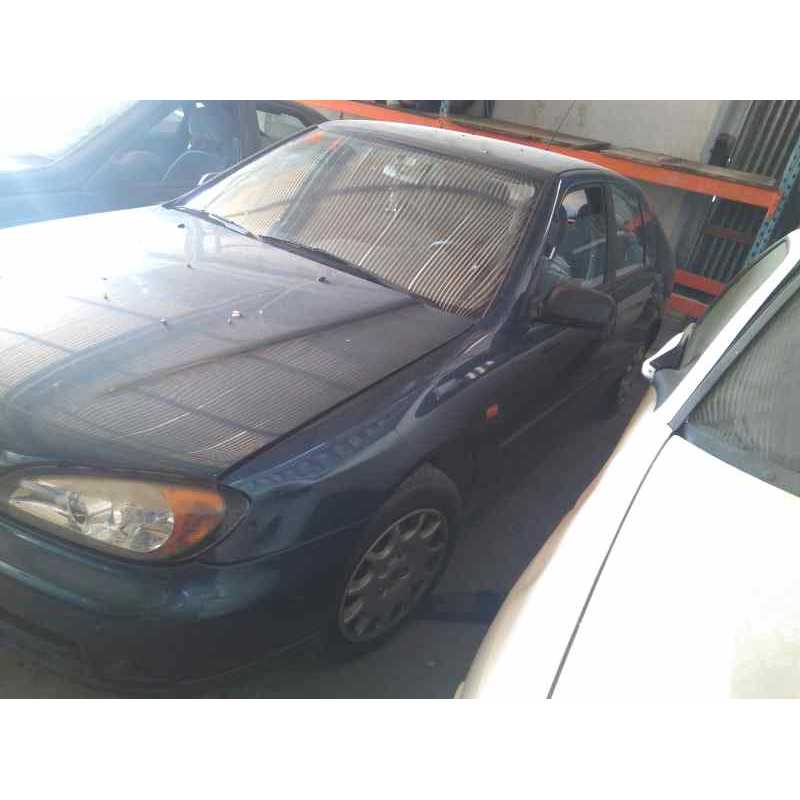 nissan primera berlina (p11) del año 2000