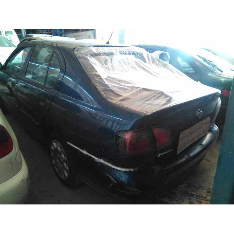 nissan primera berlina (p11) del año 2000