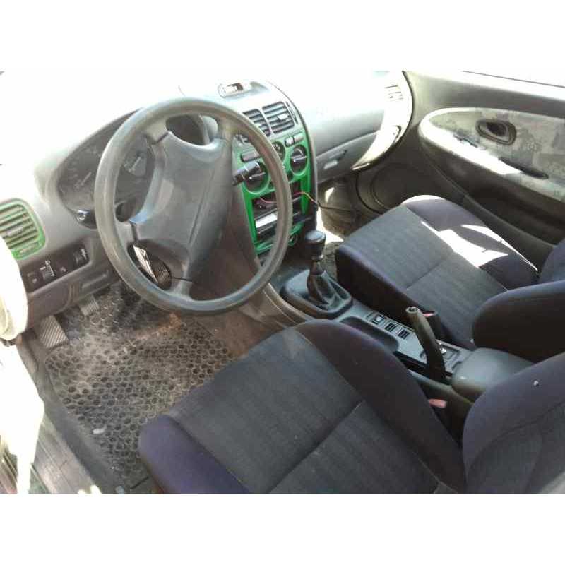 mitsubishi carisma berina 5 (da0) del año 1998
