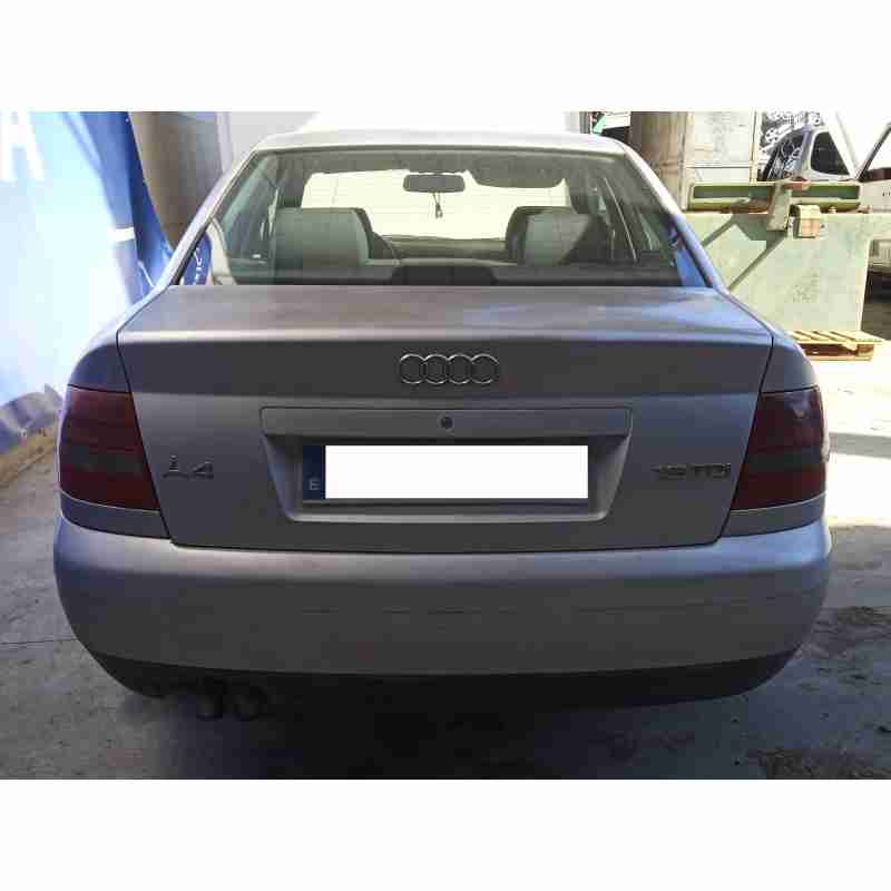 audi a4 berlina (b5) del año 2000