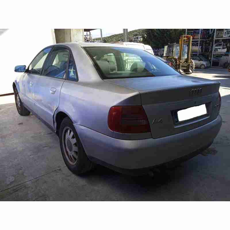 audi a4 berlina (b5) del año 2000