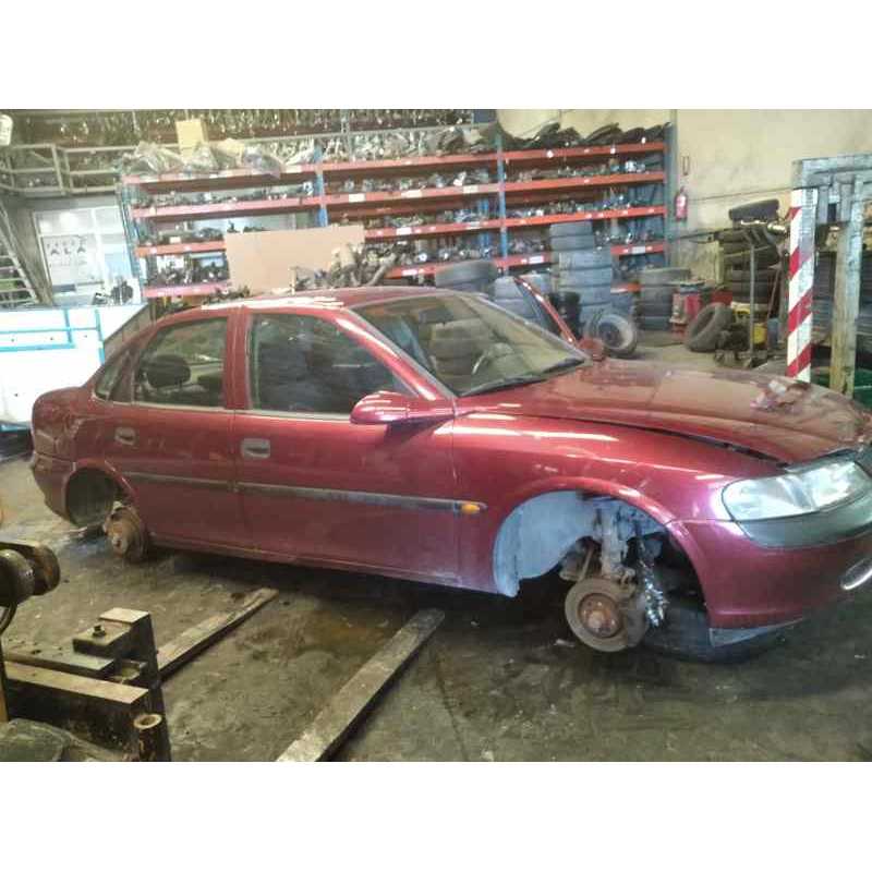 opel vectra b berlina del año 1996