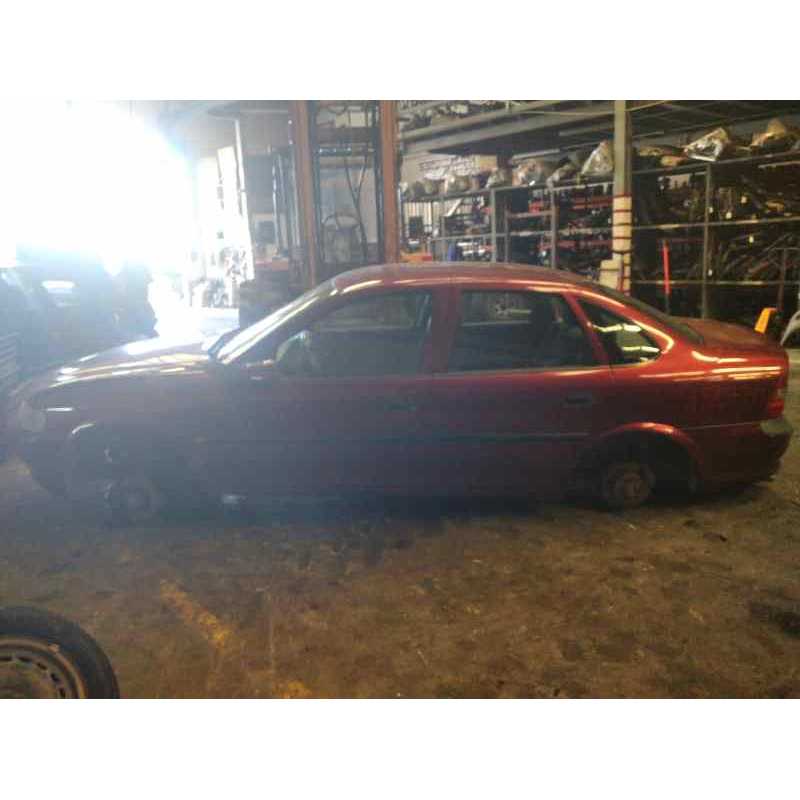opel vectra b berlina del año 1996
