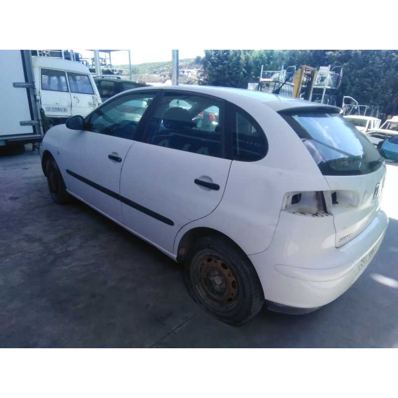 seat ibiza (6l1) del año 2004