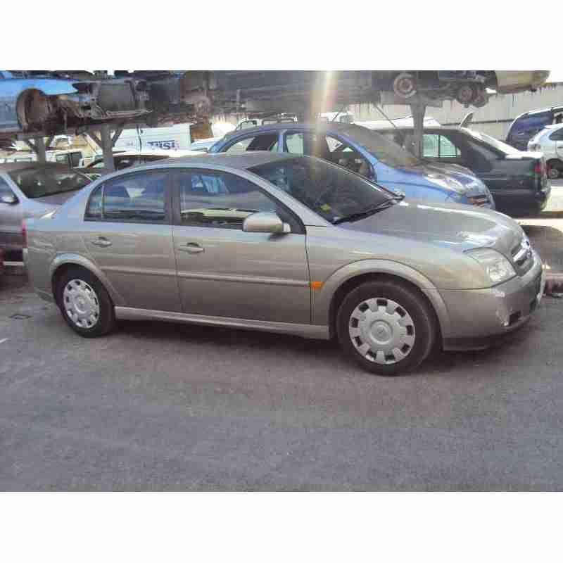 opel vectra c berlina del año 2003