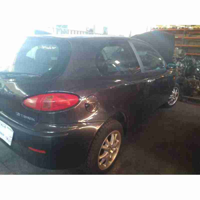 alfa romeo 147 (190) del año 2004
