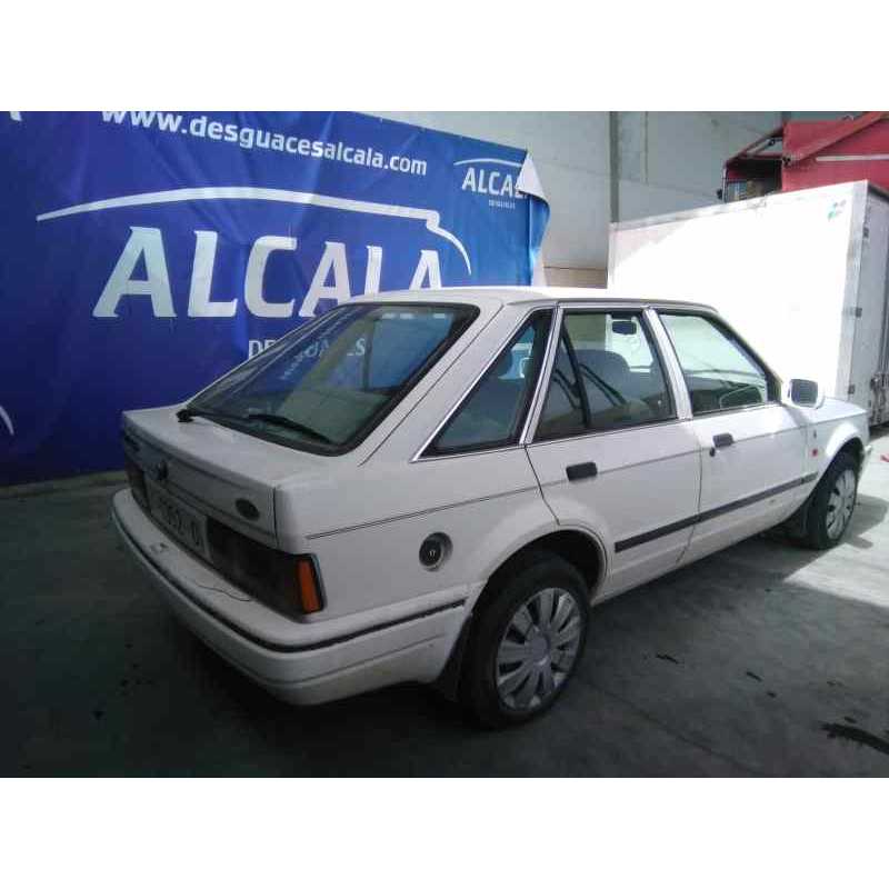 ford escort berlina/turnier del año 1990