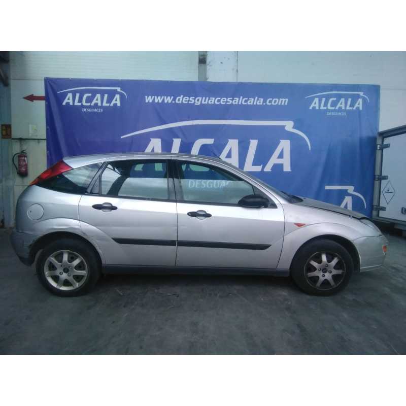 ford focus berlina (cak) del año 2000