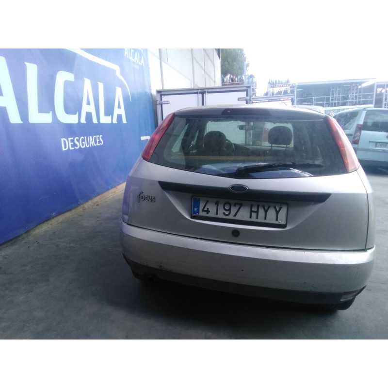 ford focus berlina (cak) del año 2000
