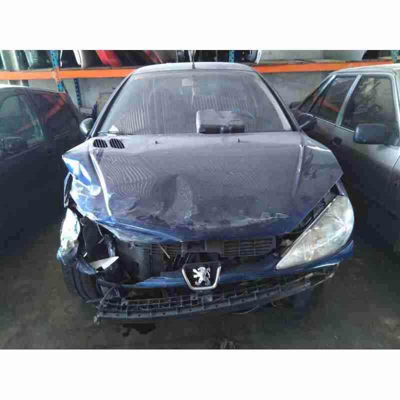 peugeot 206 berlina del año 2001