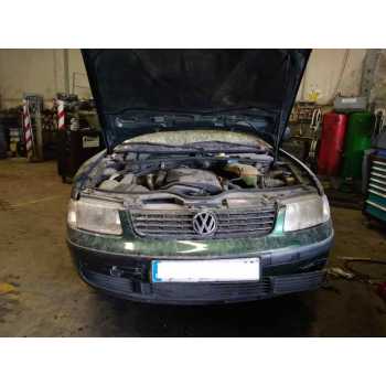 VOLKSWAGEN PASSAT BERLINA (3B2)
