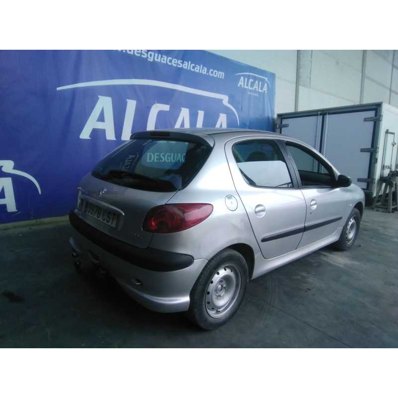 peugeot 206 berlina del año 2004