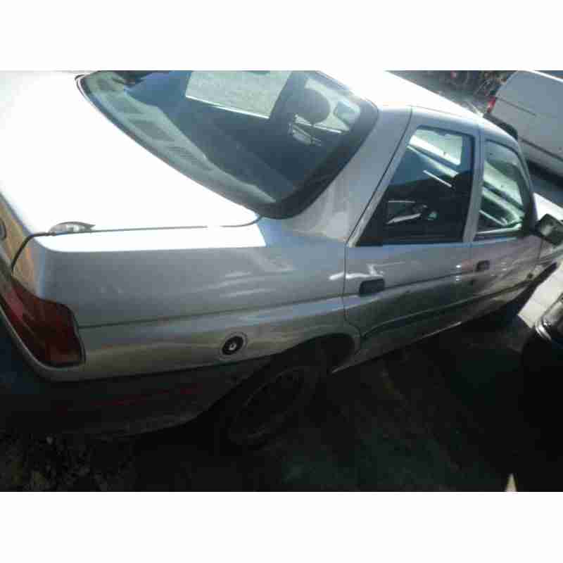 ford orion del año 1990