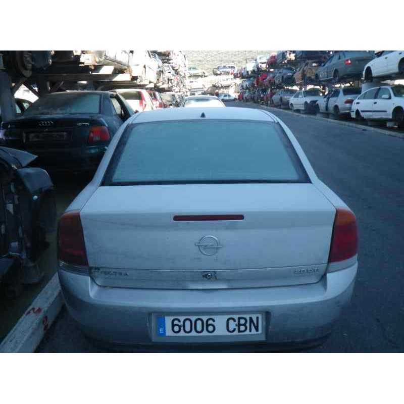 opel vectra c berlina del año 2002
