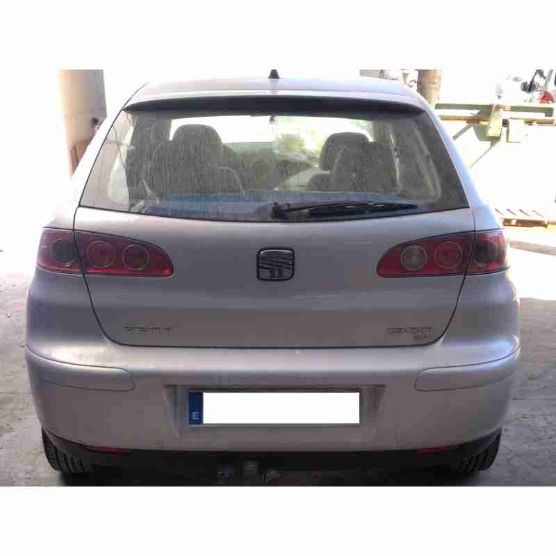 seat ibiza (6l1) del año 2002