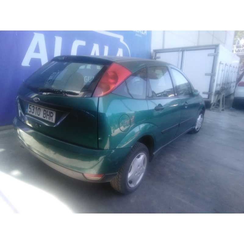 ford focus berlina (cak) del año 2001