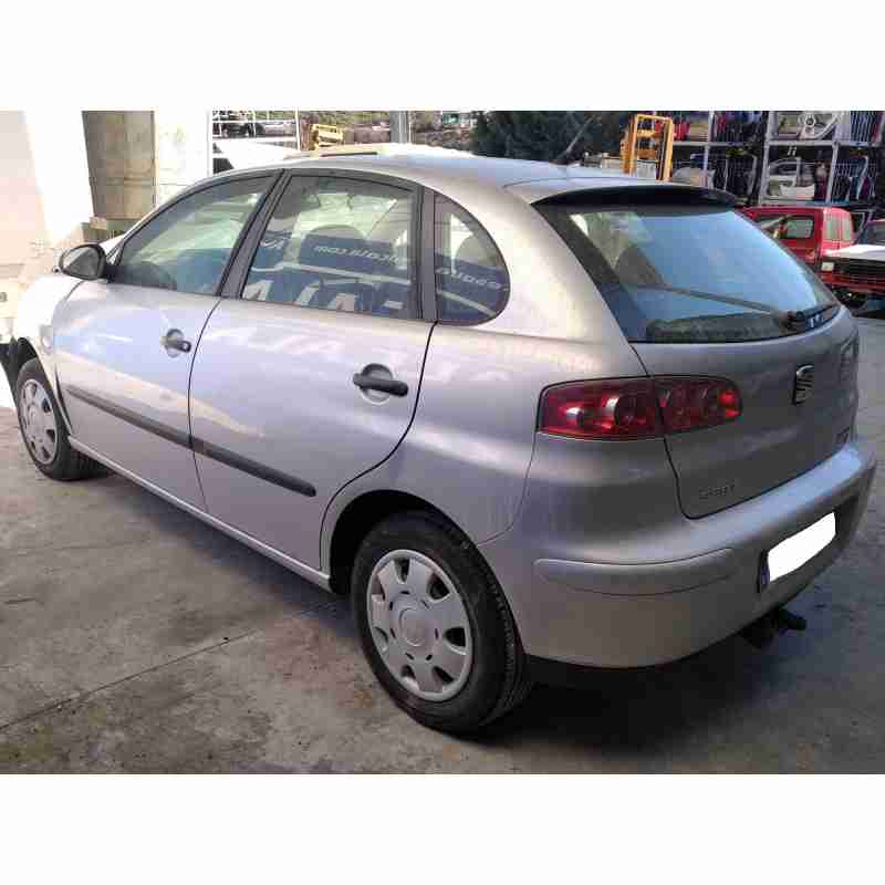 seat ibiza (6l1) del año 2002