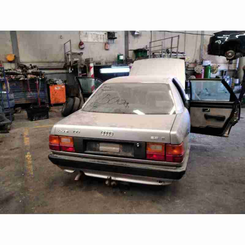 audi 100 berlina (443) del año 1988