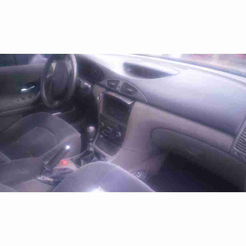 renault laguna ii (bg0) del año 2001