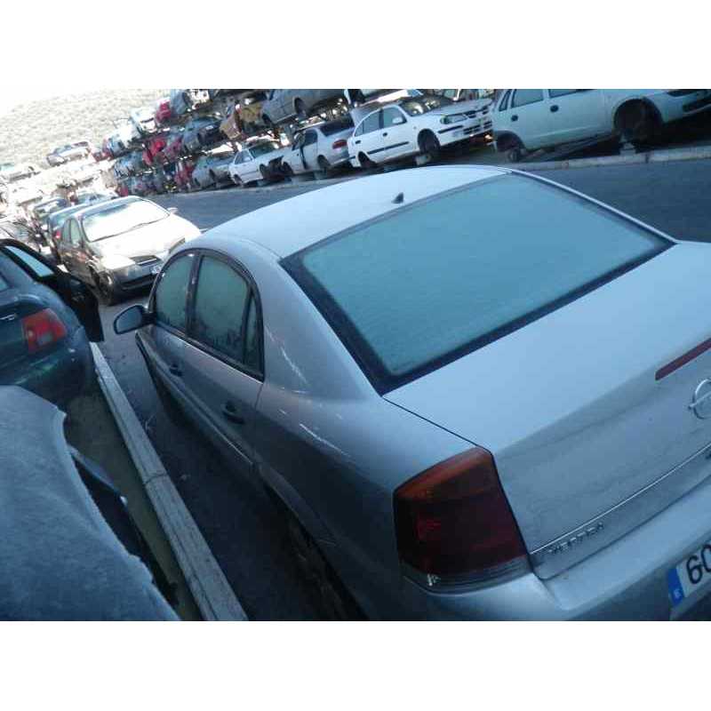 opel vectra c berlina del año 2002