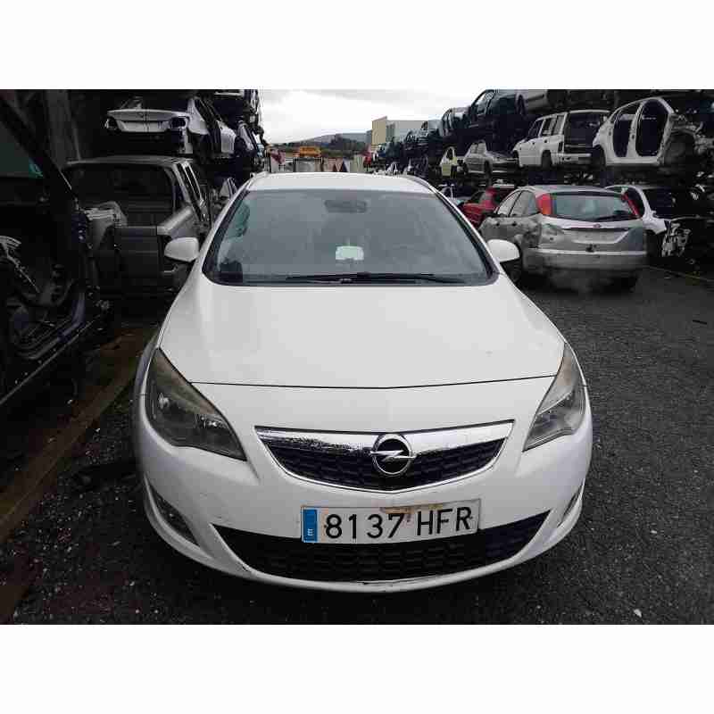 opel astra j sports tourer (p10) del año 2011