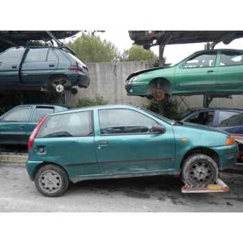 FIAT PUNTO BERLINA (176) de desguace