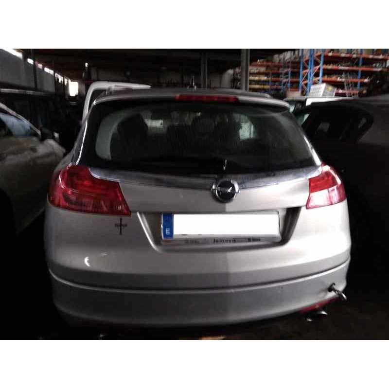 opel insignia berlina del año 2009