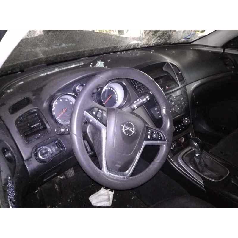 opel insignia berlina del año 2009