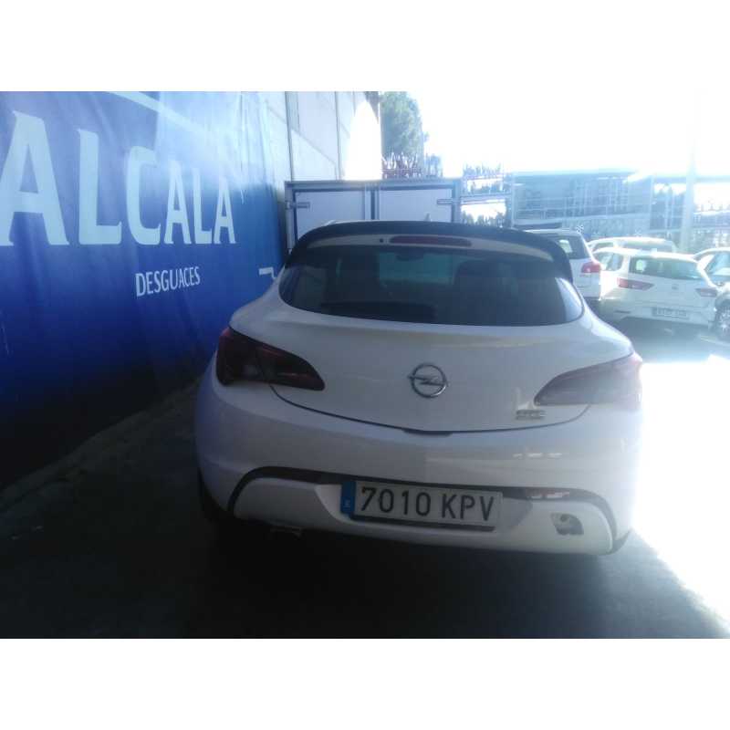 opel astra j gtc del año 2018