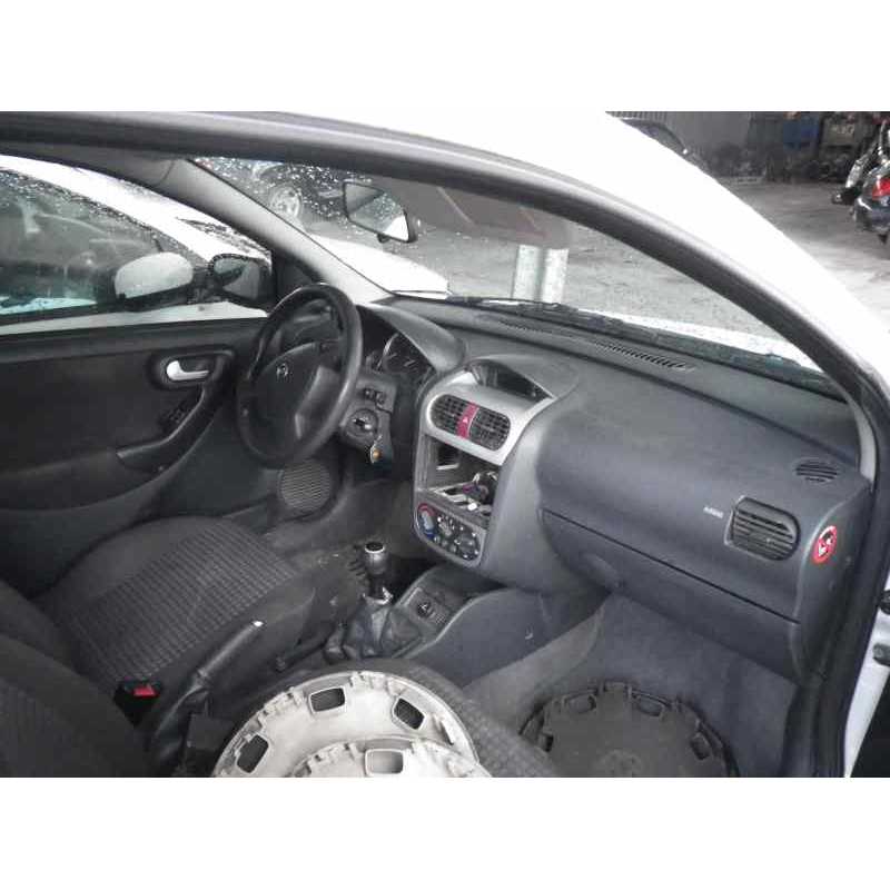 opel corsa c del año 2005