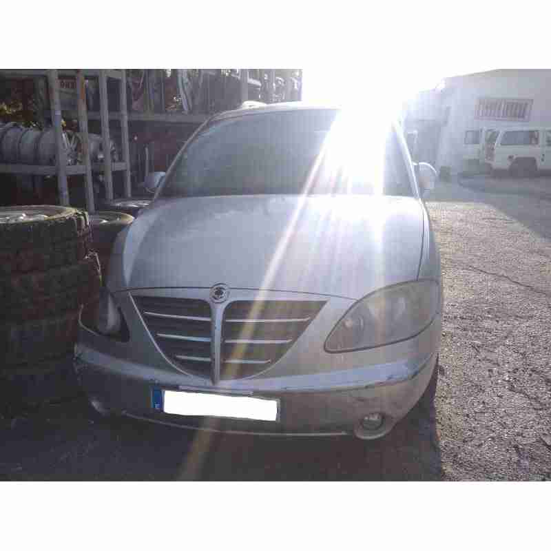 ssangyong rodius del año 2006
