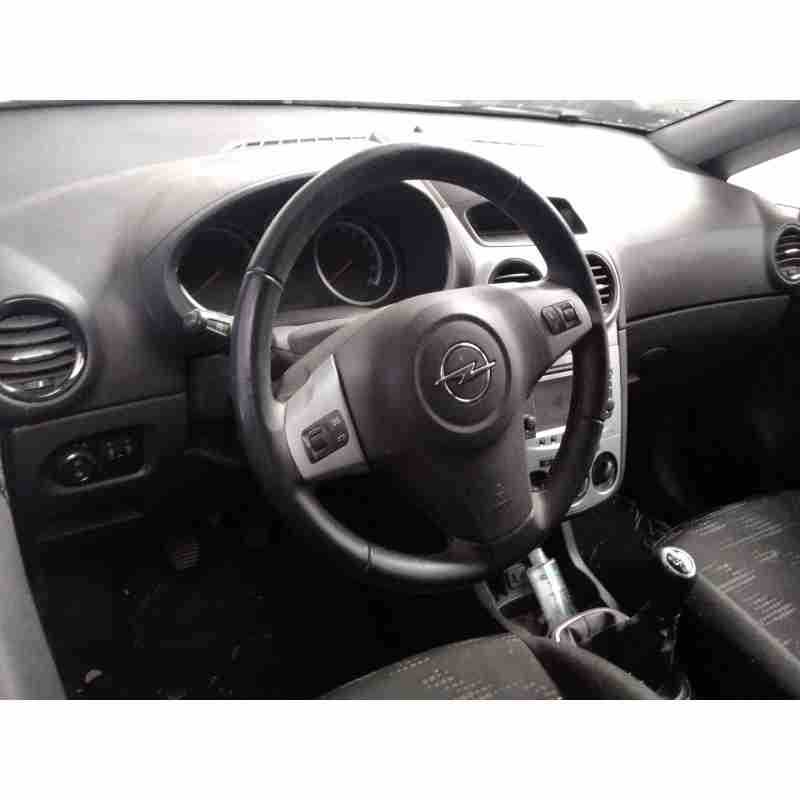 opel corsa d del año 2012